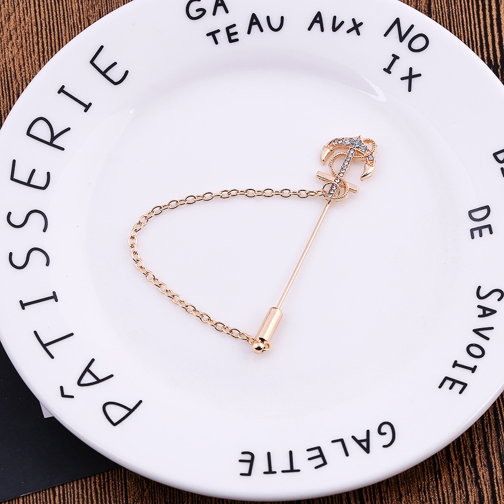 Z99 Trendy original European and American retro brooch with a unique arrow-shaped alloy accessory Specification drawing