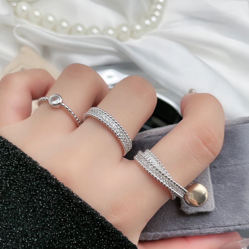 A simple and elegant design, light luxury, full diamond cross opening ring for women's Instagram, a niche and cold style, fashionable and elegant index ring full figure
