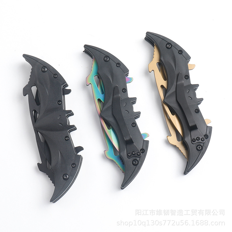 Multi-functional creative bat knife, stainless steel portable ABS folding knife, outdoor ornamental knife, game peripheral Application Scenario