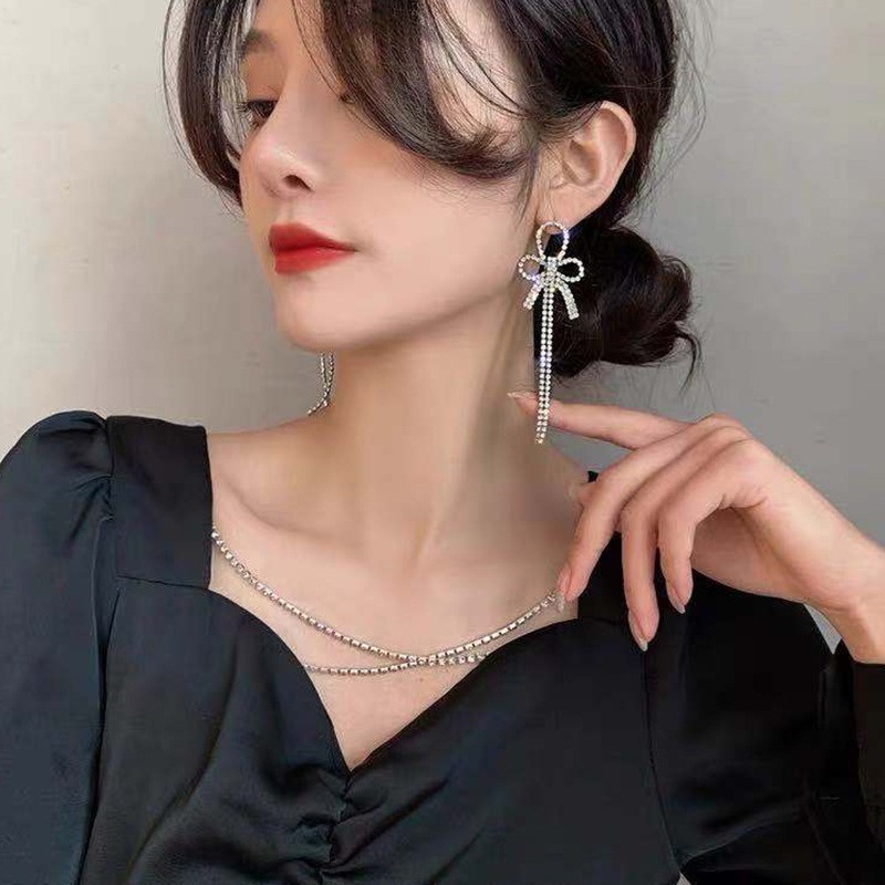 Fashionable and elegant bow tassel earrings, light luxury, niche and high-end, new trendy and exquisite earrings for women wholesale Application Scenario