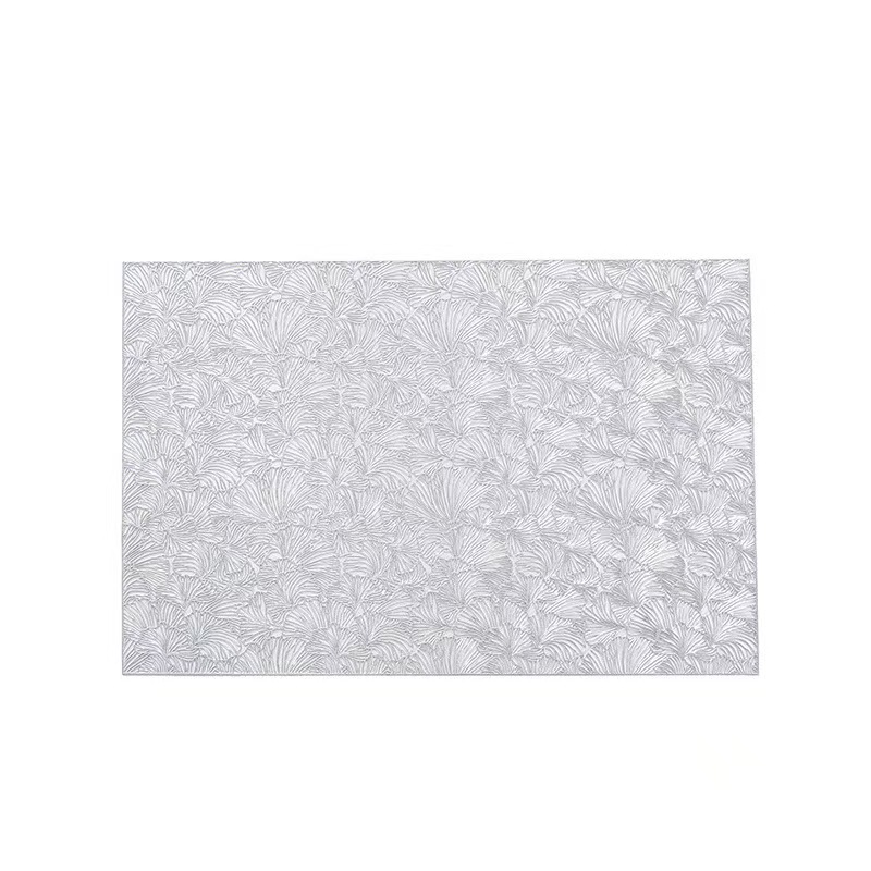 Factory direct sales of Ginkgo leaf hollowed-out placemats, hotel and home decoration, PVC waterproof and wear-resistant placemats, heat insulation pads wholesale Item Picture