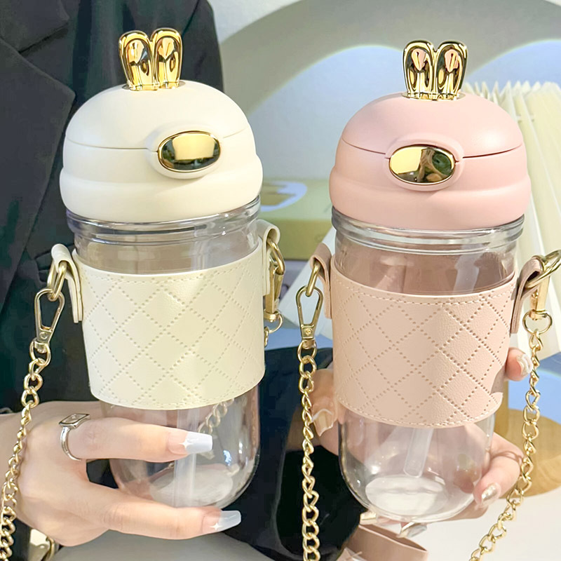 ins Little Chanel plastic cup Rabbit water cup, high appearance level, crossbody rabbit cup, Internet celebrity portable backpack with straw water bottle full figure