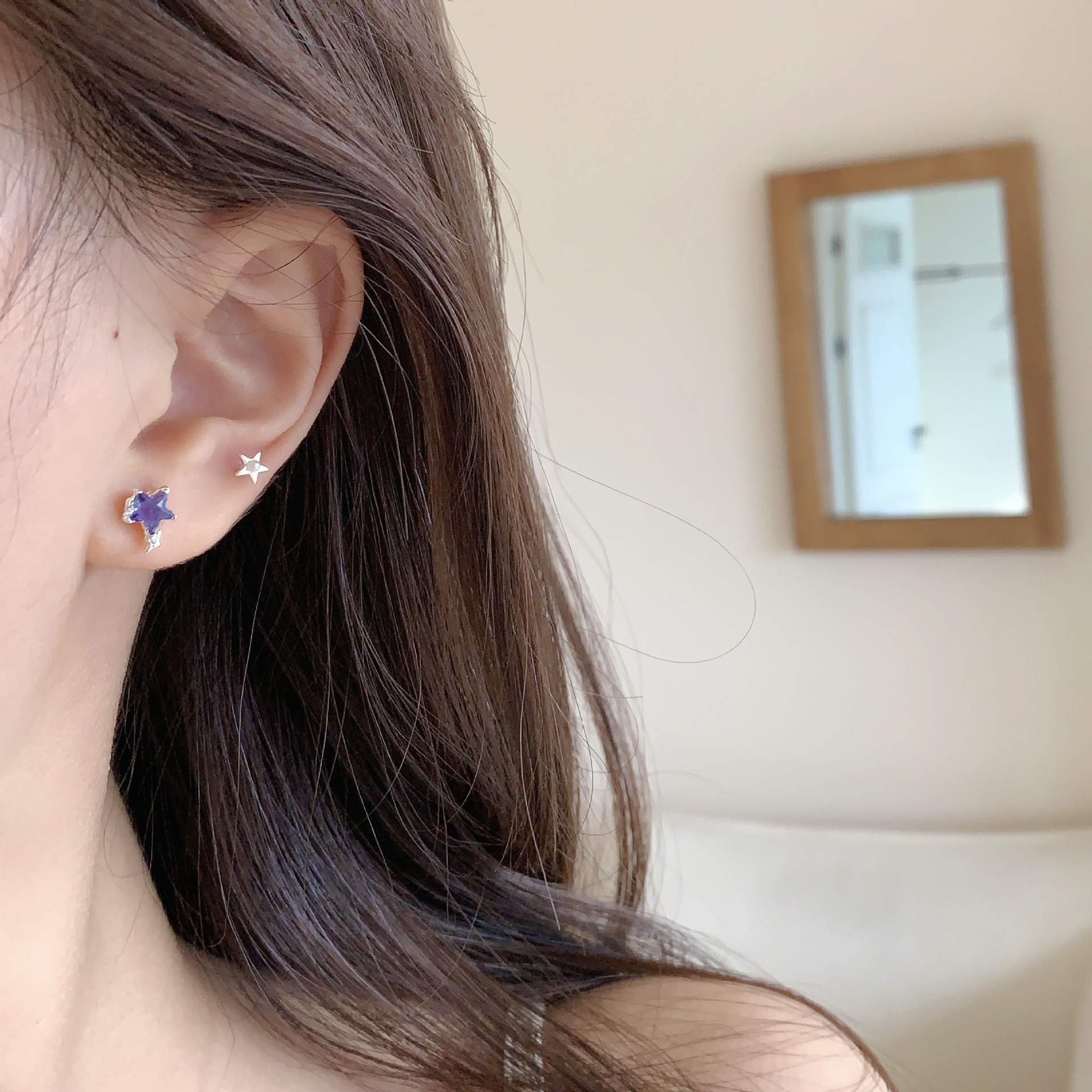 Blue zircon five-pointed star moon stud earrings, silver needle for women, small design sense, simple and elegant ear-piercing, student earrings Specification drawing