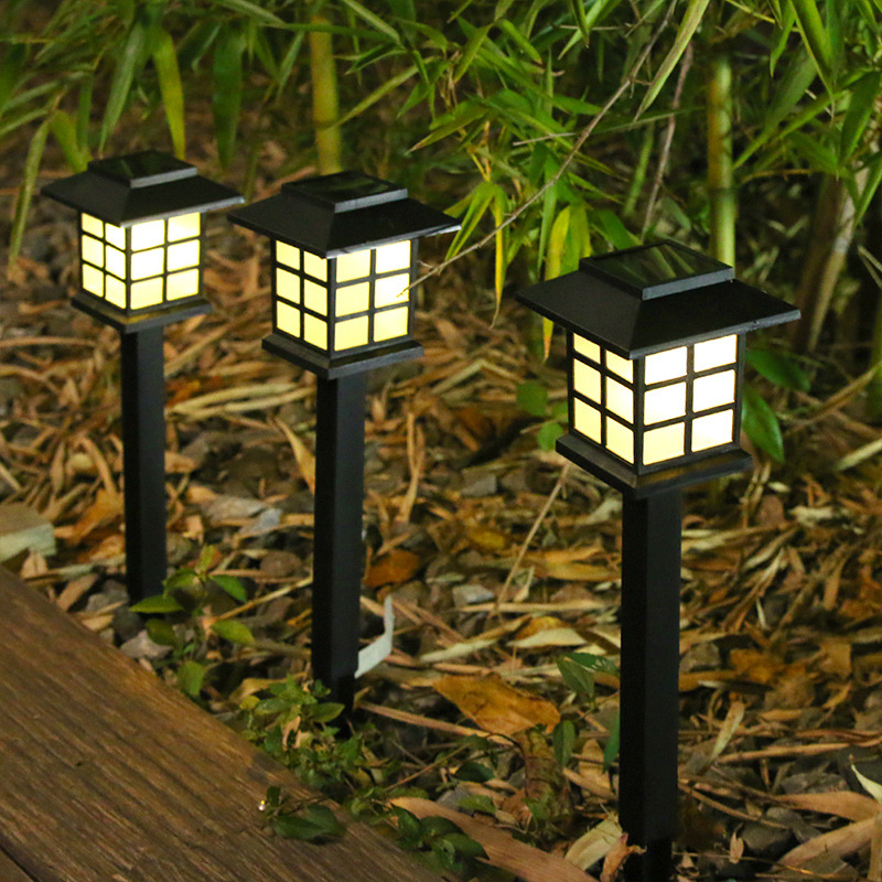 Outdoor rainproof solar LED lawn lights, small house lights, mini solar lights, small palace lights, courtyard garden lights Application Scenario