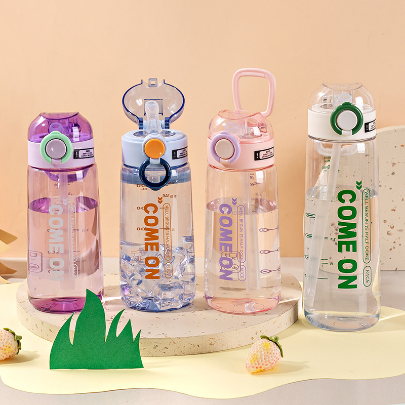 Sports water cups, boys' cups, portable plastic cups, girls' high-temperature resistant straw water bottles, simple anti-drop student water bottles Application Scenario