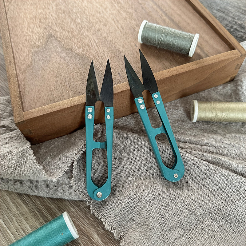 Dajixing yarn scissors, embroidery scissors, tailor spring yarn scissors, thread end scissors, small household U-shaped high-carbon steel small scissors Item Picture