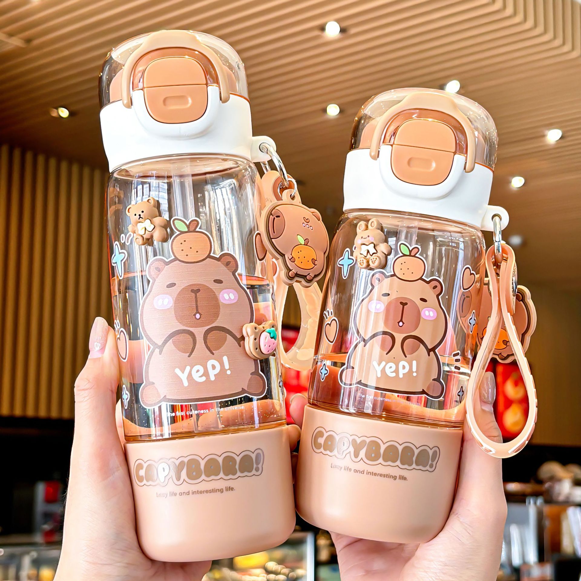 Children's water cup, large-capacity Tritan straw cup, cute double-drinking cup for girls, with back strap and elastic lid, direct drinking cup full figure