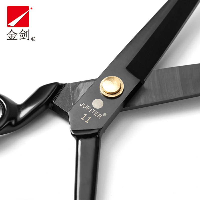 Jinjian Tailor's manganese steel black-edge clothing scissors, leather hand-cut fabric scissors, anti-rust and grindable sewing scissors Application Scenario