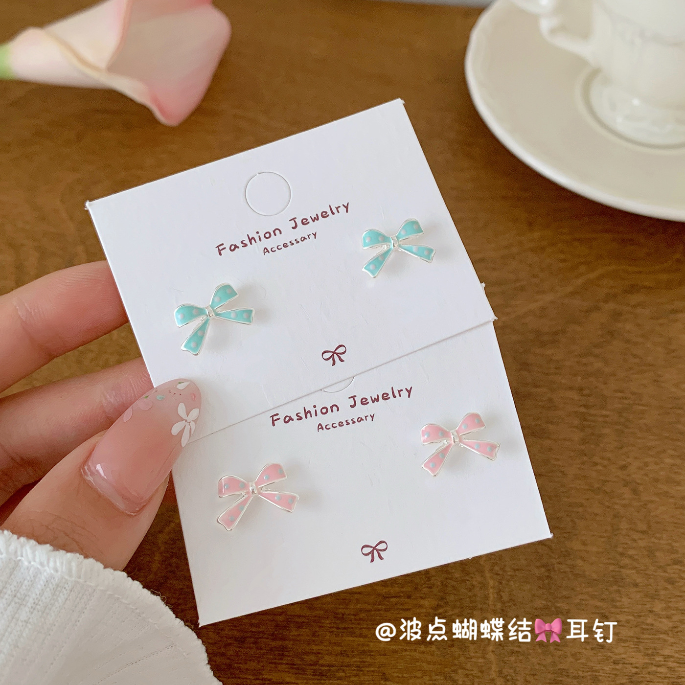 Korean sweet oil-dripping polka dot bow stud earrings, small and simple new style, versatile and girlish heart earrings full figure