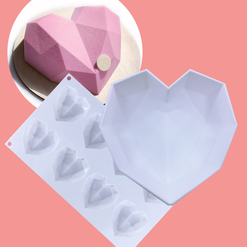 Cross-border exclusive Valentine's Day romantic scented candle mold, silicone heart-shaped mousse mold, diamond heart baking mold full figure