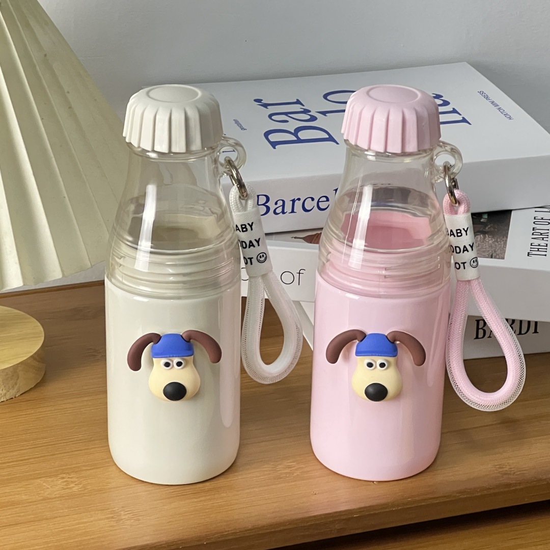 Korean InS-style candy-colored portable water bottle with a detachable handle and a double-section leak-proof plastic water cup on the back full figure
