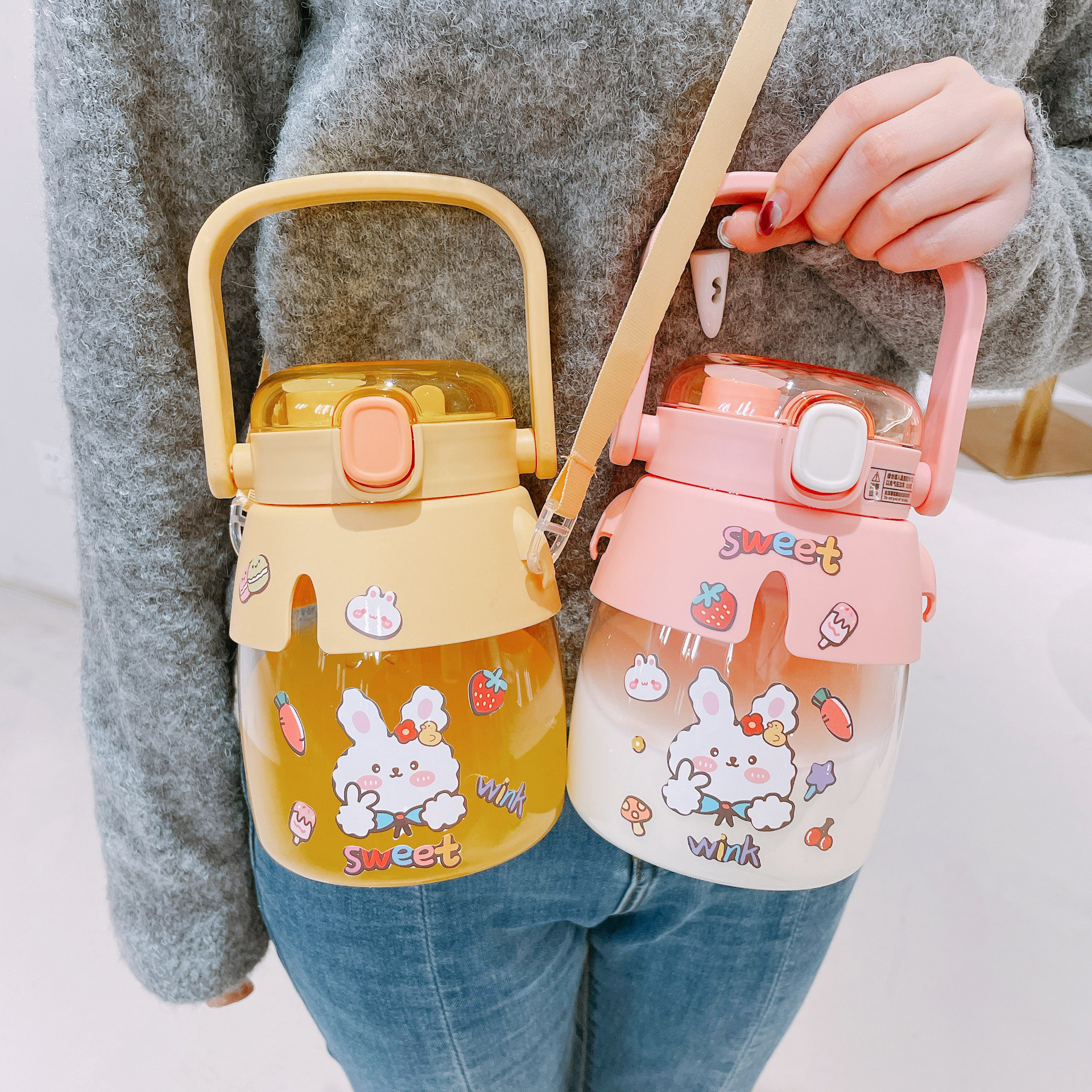 A double-cup drinking water bottle with a large belly, high appearance level, simple cartoon straw cup, cute, portable, anti-drop and large capacity water bottle Specification drawing