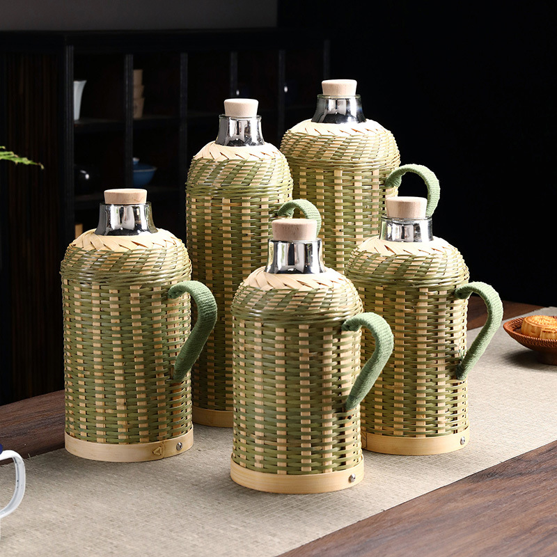 Wholesale bamboo woven thermos flasks for household handcrafted bamboo green Chinese retro tea room and restaurant large-capacity inner liner insulated thermos flasks full figure