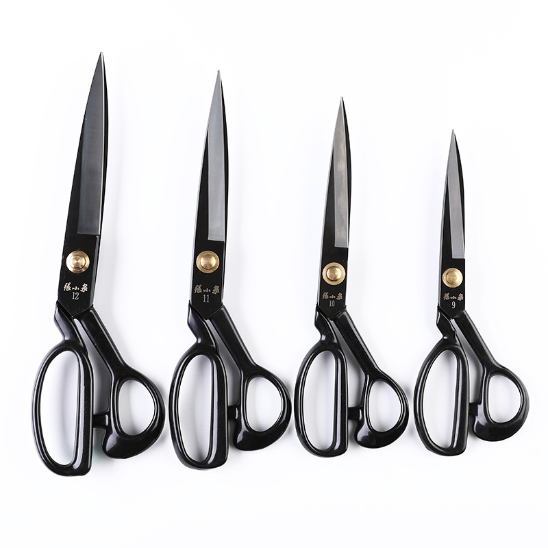 Zhang Xiaquan scissors, clothing large scissors, 9-12 inch fabric cutting and garment cutting industrial scissors, anti-rust black and white head tailor scissors Application Scenario