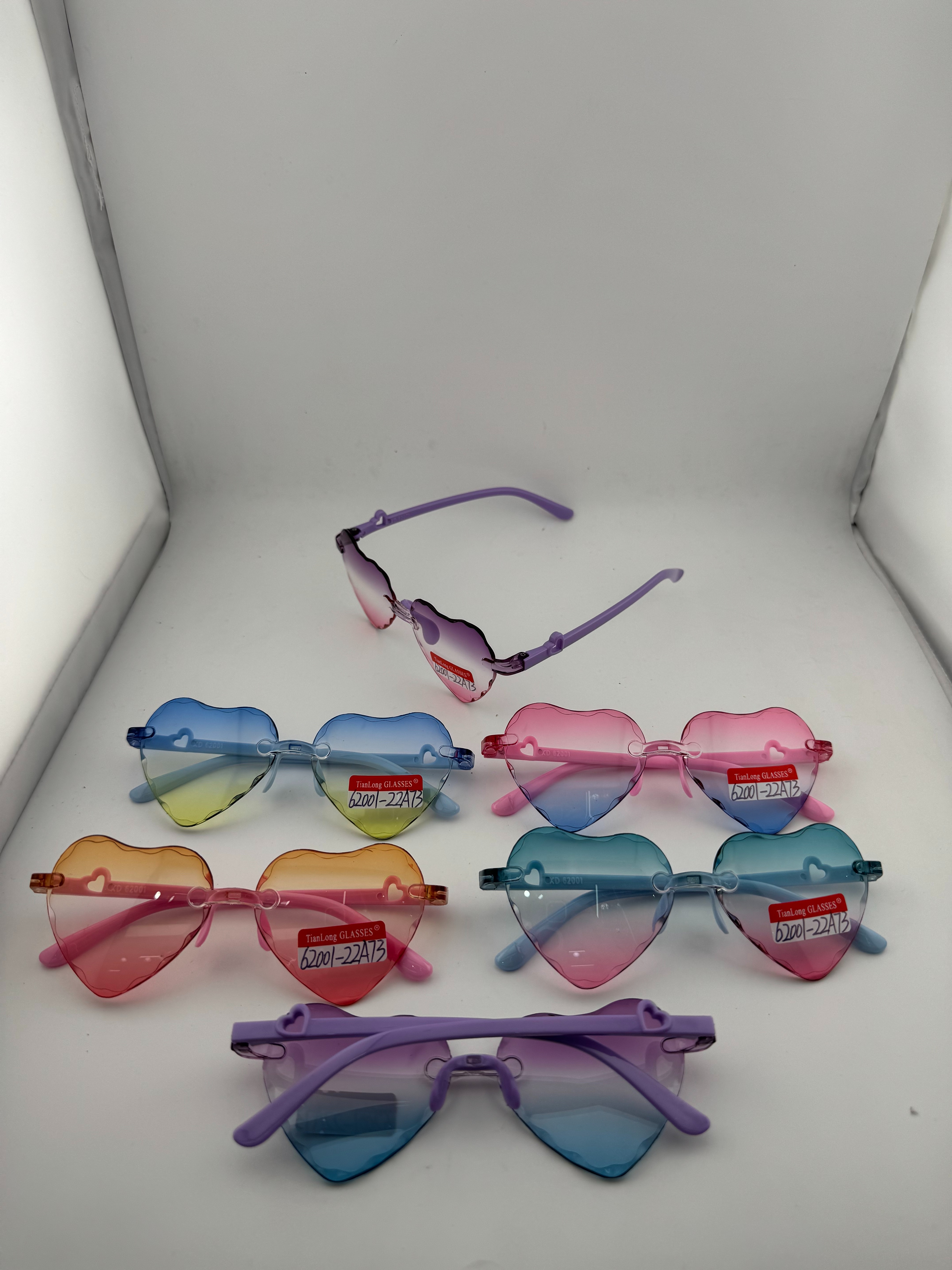 Children's dopamine-colored heart-shaped trendy and cute glasses available in multiple colors