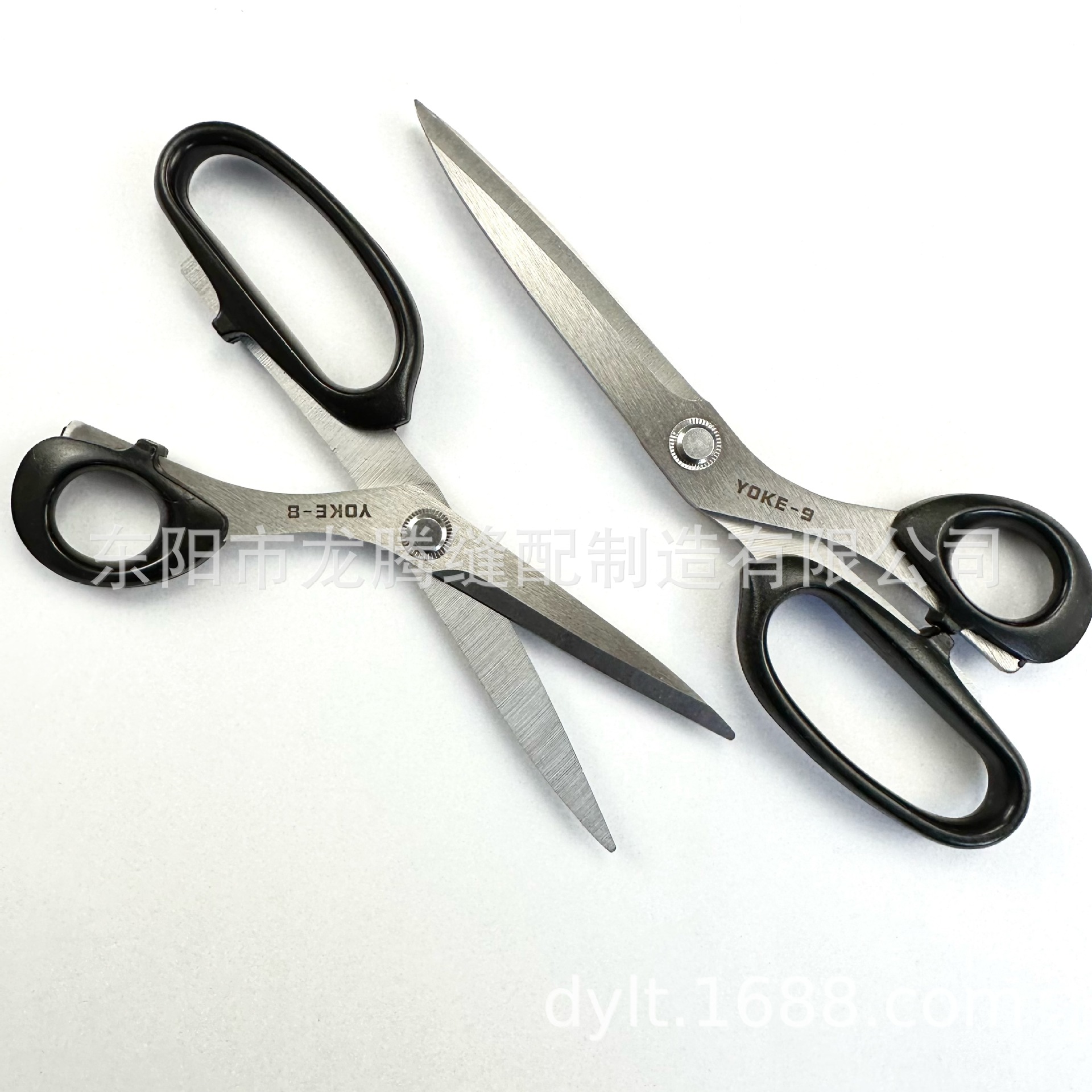 Factory direct sale of YOKE's new 8-inch, 9-inch and 10-inch lightweight stainless steel clothing tailor scissors Application Scenario
