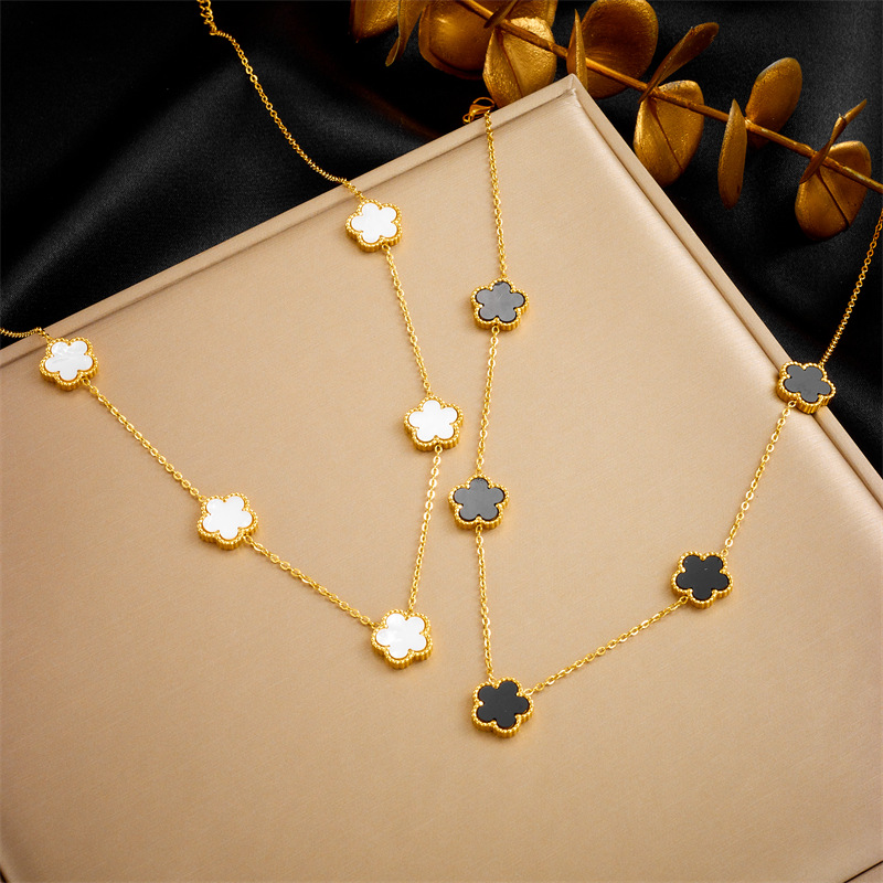 Korean-style fashionable, simple and versatile daily two-color black and white flower gold-plated stainless steel chain jewelry necklace full figure
