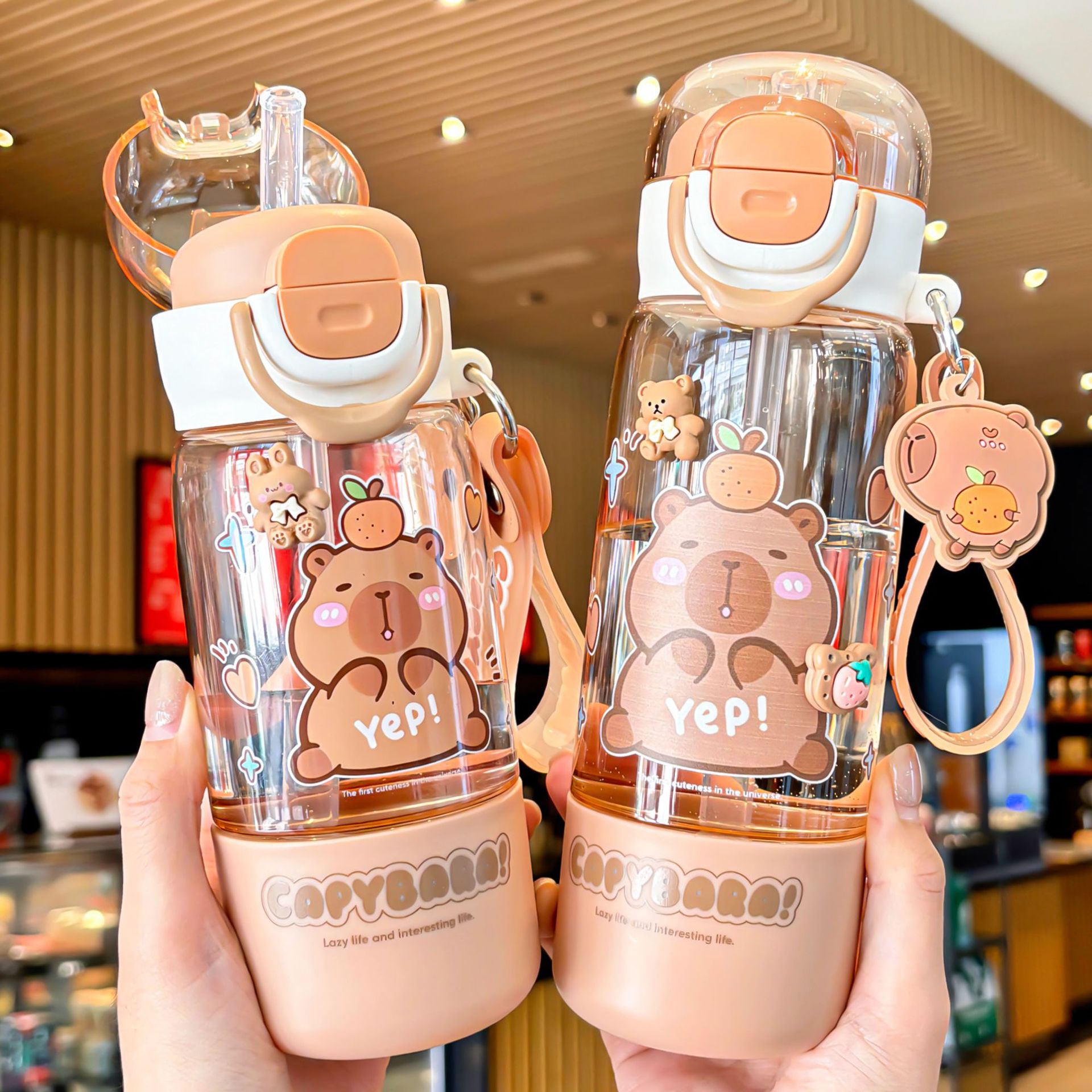 Children's water cup, large-capacity Tritan straw cup, cute double-drinking cup for girls, with back strap and elastic lid, direct drinking cup Specification drawing