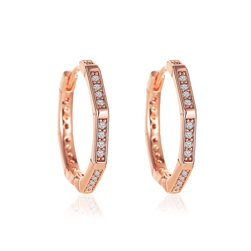 Hong Kong-style simple geometric earrings, cold diamond-encrusted polygonal ear buckles, elegant and individual, trendy earrings that are popular on the Internet Item Picture