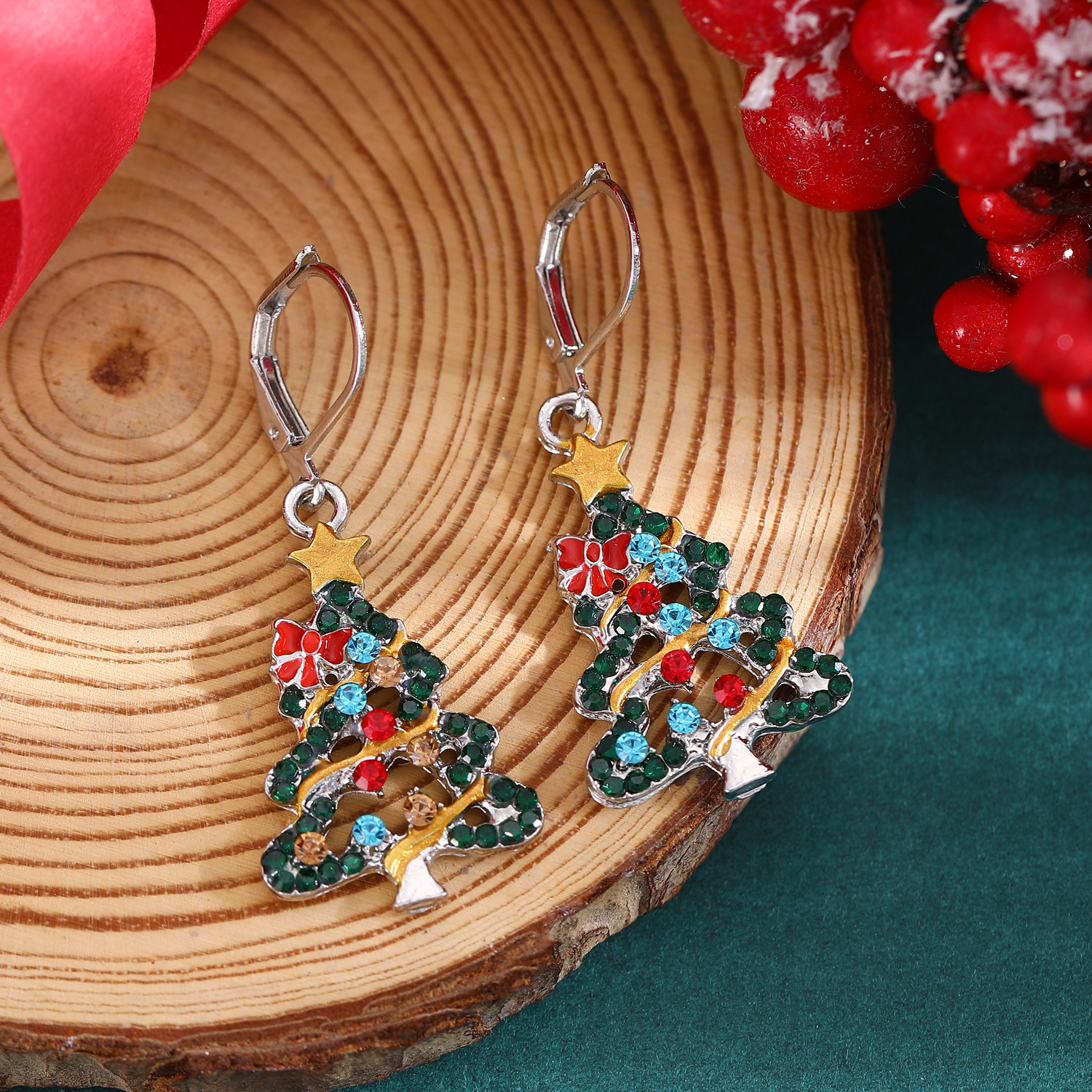 European and American cross-border alloy oil-dripping red butterfly-patterned diamond Christmas tree earrings for women's autumn and winter Christmas fashion earrings Application Scenario