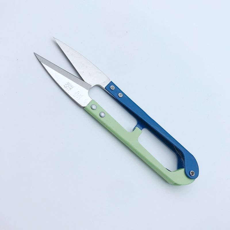 Sewing Treasure, hand-made small scissors for thread ends, anti-rust cross-stitch thread trimming, large powerful scissors for leather and fabric Application Scenario