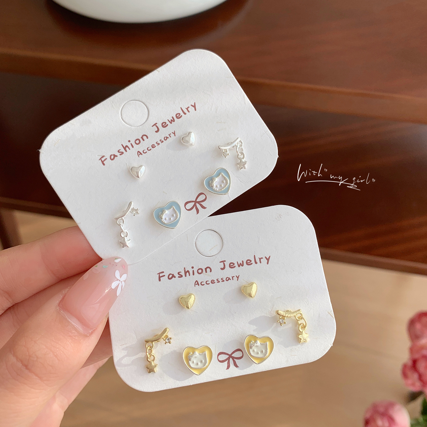 Cartoon cute oil-dripping heart KT cat ear stud three-piece set, small, exquisite and sweet girl's heart earrings full figure
