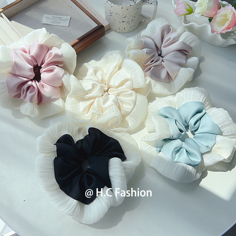 Wholesale of new Korean-style wrinkled edge silky large intestinal hair bands, double-layer satin high-end headwear, versatile hair accessories and hair bands details Picture
