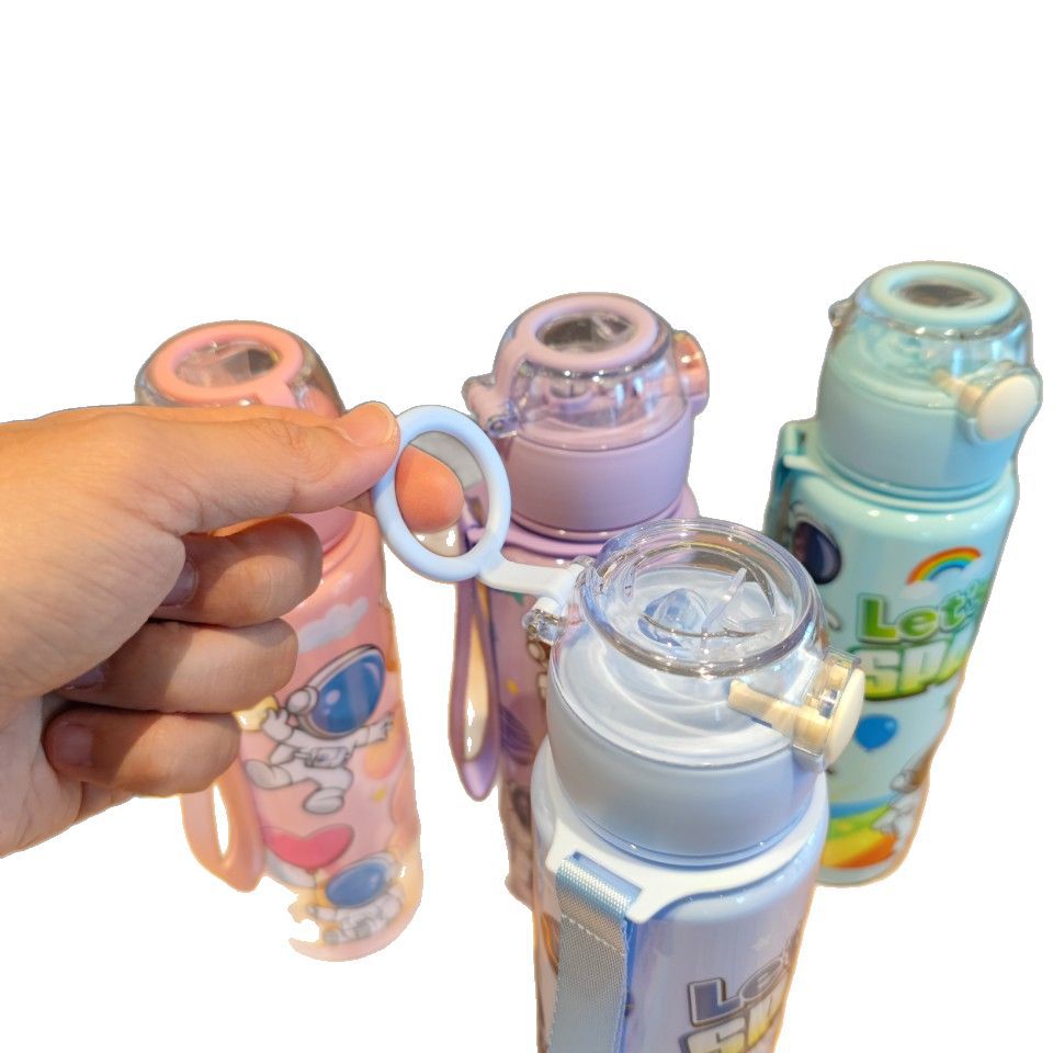 Cross-border space astronaut straws, plastic cups, plastic lifting ropes, fitness sports space cups, student and adult travel cups Item Picture