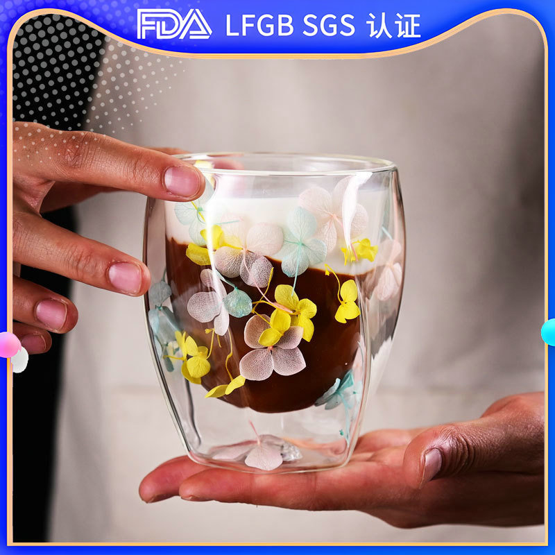 Glass real flower double-layer high borosilicate cup, high borosilicate transparent milk juice coffee mug, spiral cup full figure