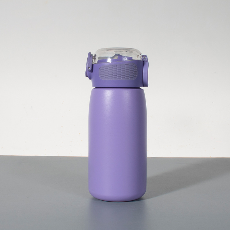 Cross-border best-selling portable wholesale straw cups, water cups, insulated cups, 304 stainless steel insulated cups, pop-up lid water cups Application Scenario