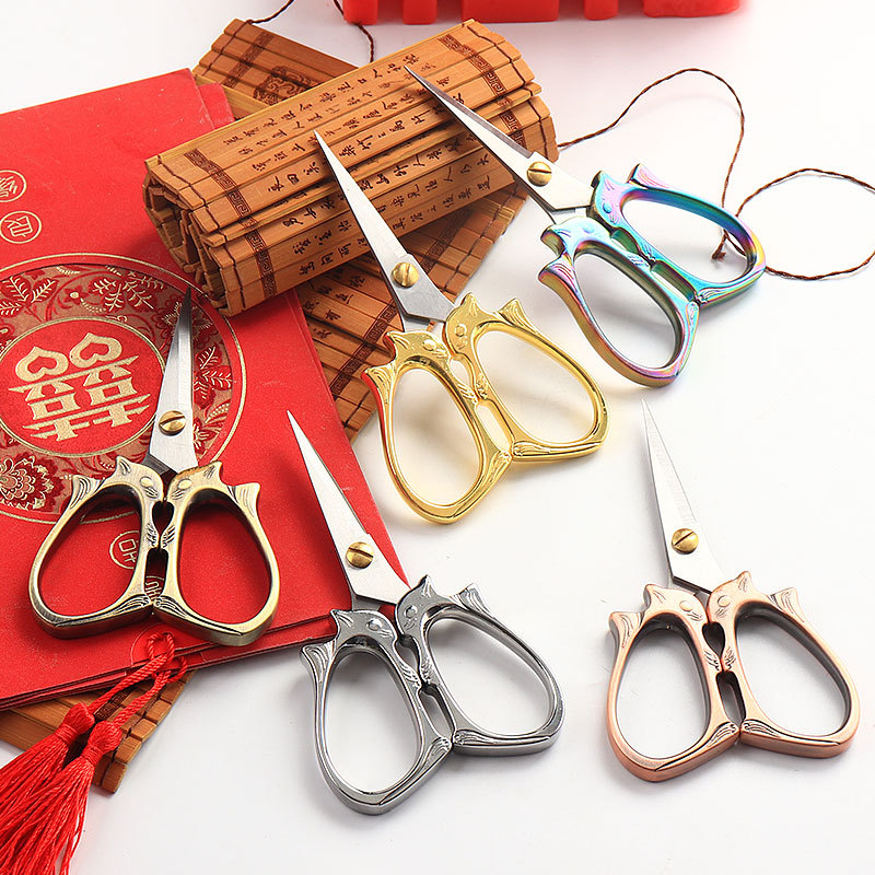Lin Taizuo embroidery small scissors, student stationery, office special multi-functional scissors, retro scissors, handmade window decorations, paper-cutting Specification drawing