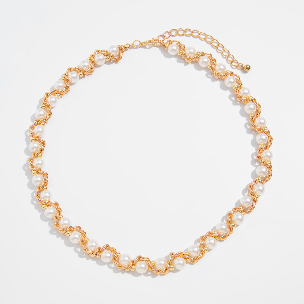 European and American cross-border metal wound twist chain imitation pearl necklace, retro single-layer heavy industry choker light luxury necklace Item Picture