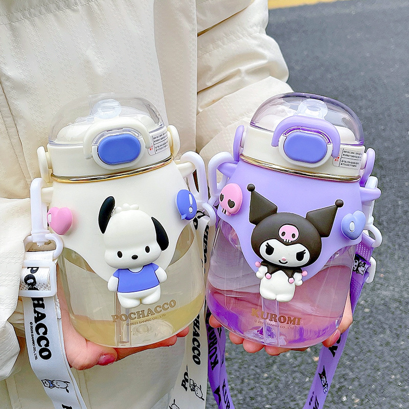 Popular online celebrity straw water cup, large-capacity Sanrio cute girl plastic cup, convenient slanted span children's water bottle, portable full figure