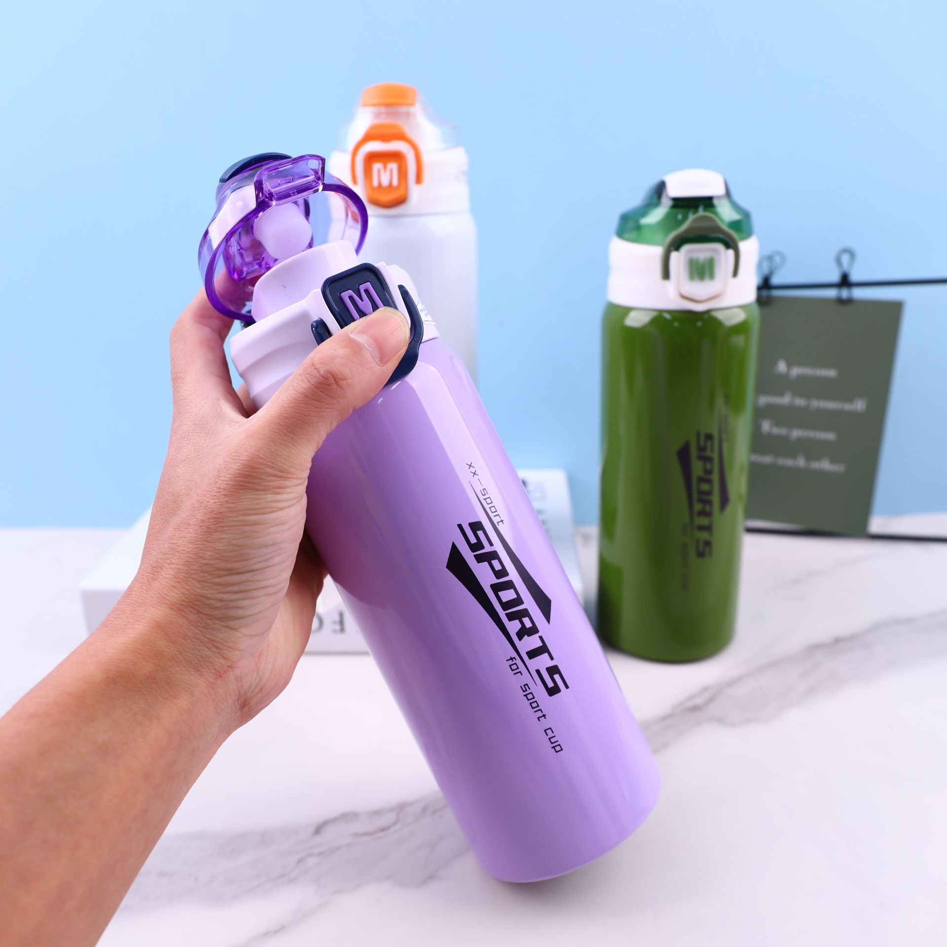 Korean version 316 stainless steel sports water bottle, vacuum with handle, portable straw cup, outdoor fitness and mountaineering insulated cup Application Scenario
