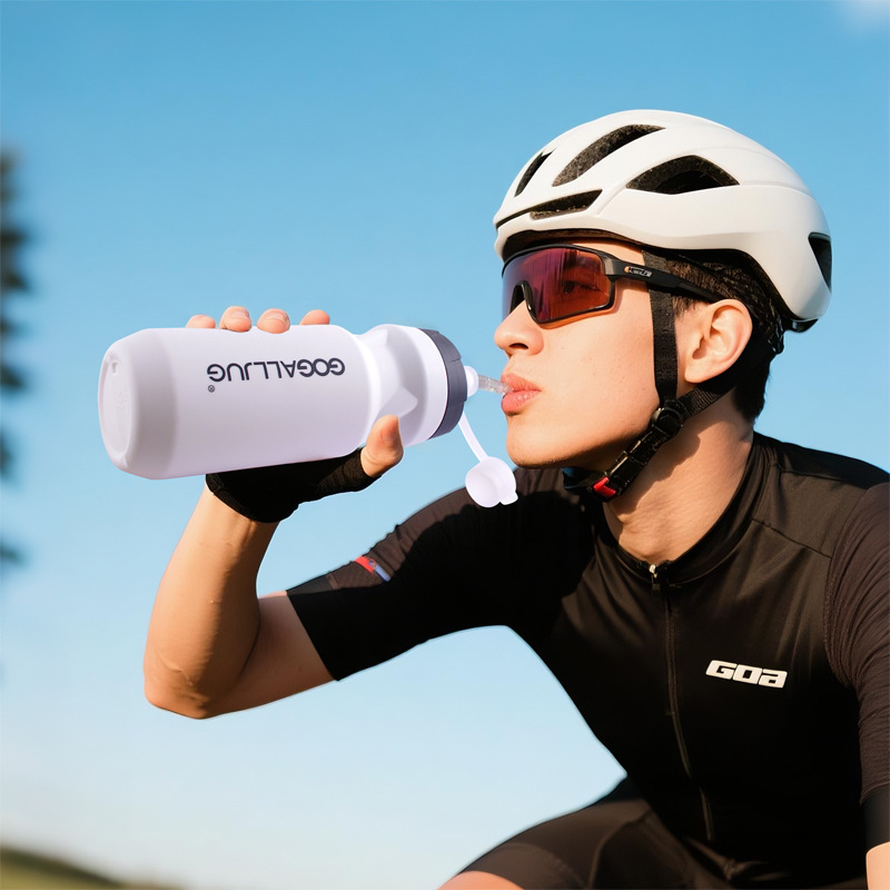 Customized 610ML portable sports water cup, outdoor cycling bicycle squeeze water bottle, PP5 plastic cycling water bottle details Picture