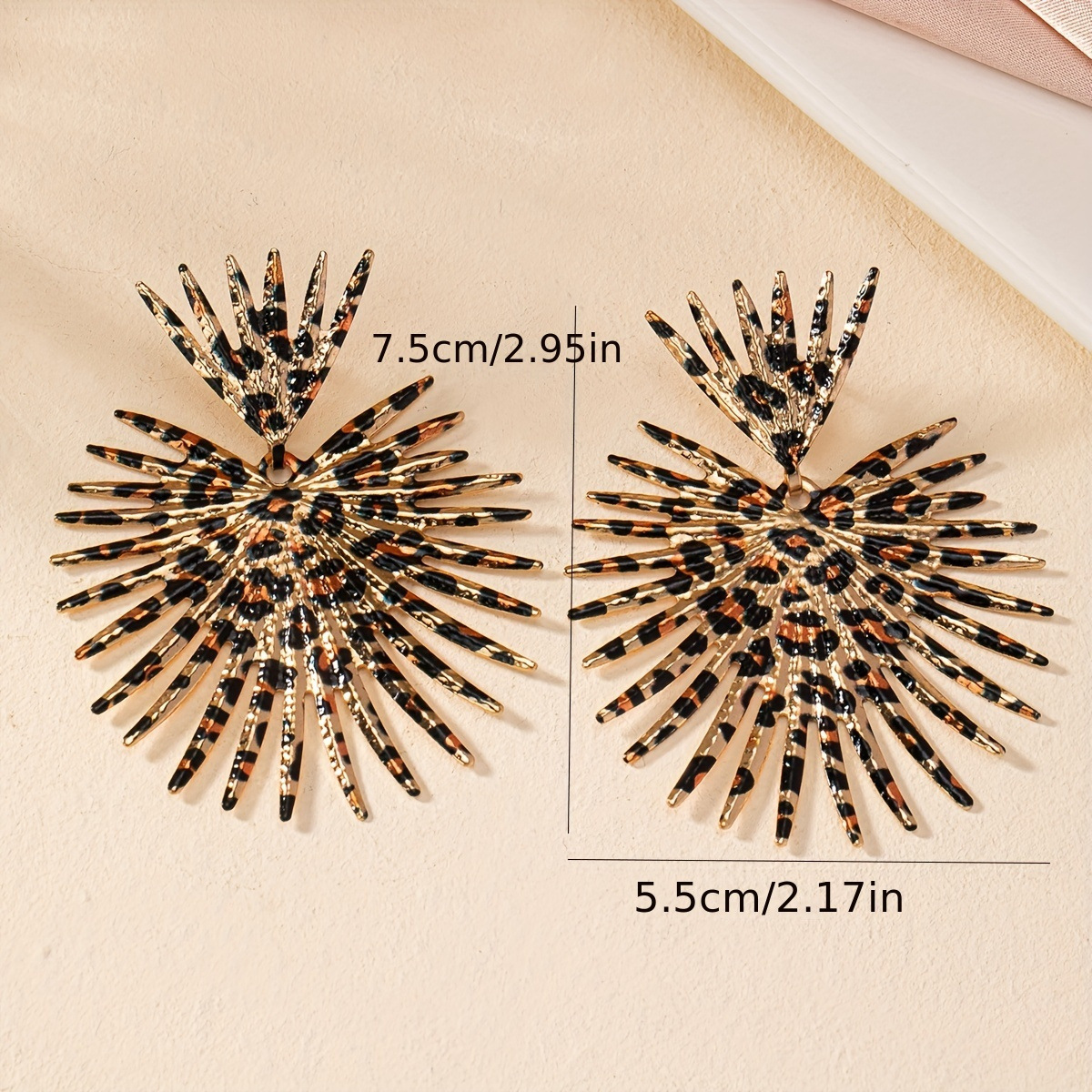 European and American retro fashion style leopard print women's earrings, high-end sense, simple and light luxury, versatile earrings and earrings Specification drawing