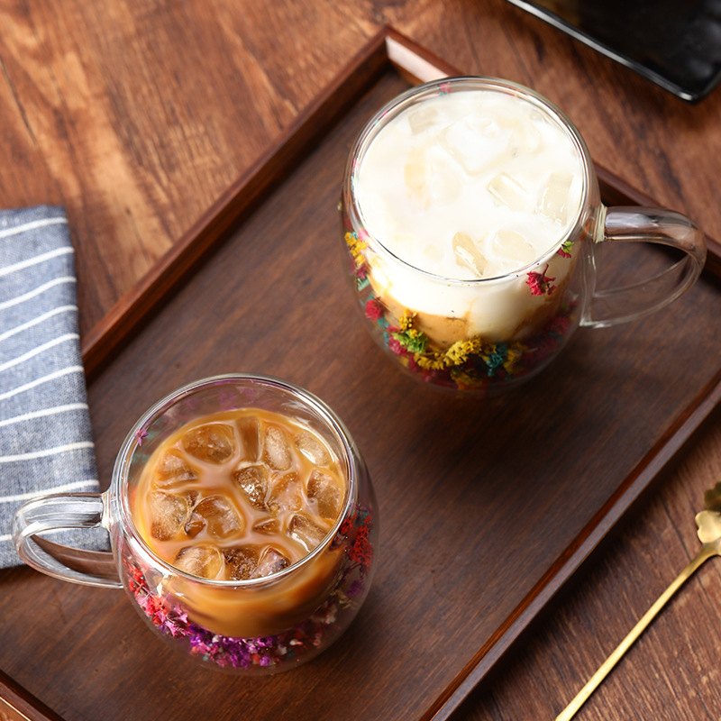 High-appearance-level genuine flower double-layer heat-insulating glass cup, high borosilicate creative home coffee cup with handle cup as a souvenir Application Scenario