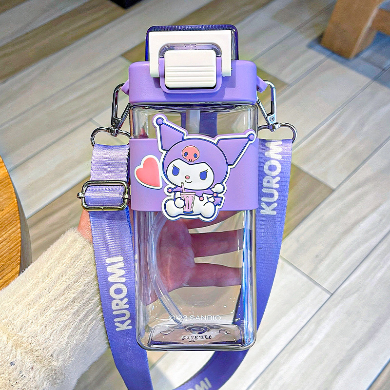 Genuine Sanrio authorized plastic cups, high appearance level children's water cups, large-capacity straw cups, cute girls' sports cups full figure