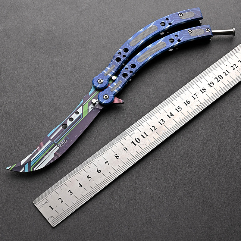 csgo Butterfly Folding Knife Peripheral Butterfly Knife Comb Claw Knife Uncut Hand Knife Butterfly Training Knife toy Application Scenario