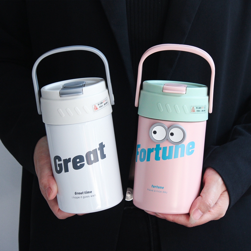 High appearance level straw insulated cup, portable and simple for adults, 316 stainless steel water bottle, tea-water separation tea cup Application Scenario