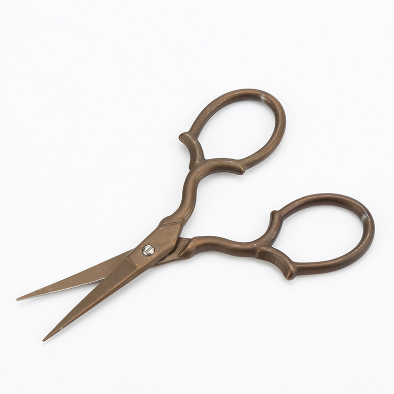 Xinyi Scissors, retro scissors, titanium-coated antique scissors, household scissors, embroidery scissors, pointed small scissors Specification drawing