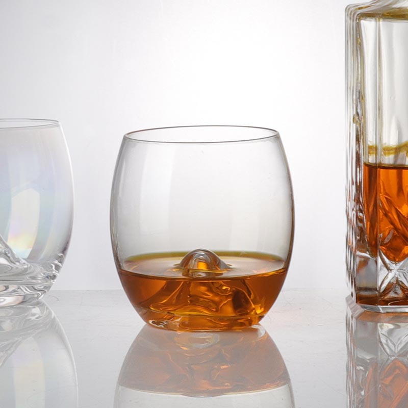Creative crystal glass cups, iceberg whisky wine glasses, high appearance level, seven-color volcanic egg-shaped cups, household water cups Application Scenario