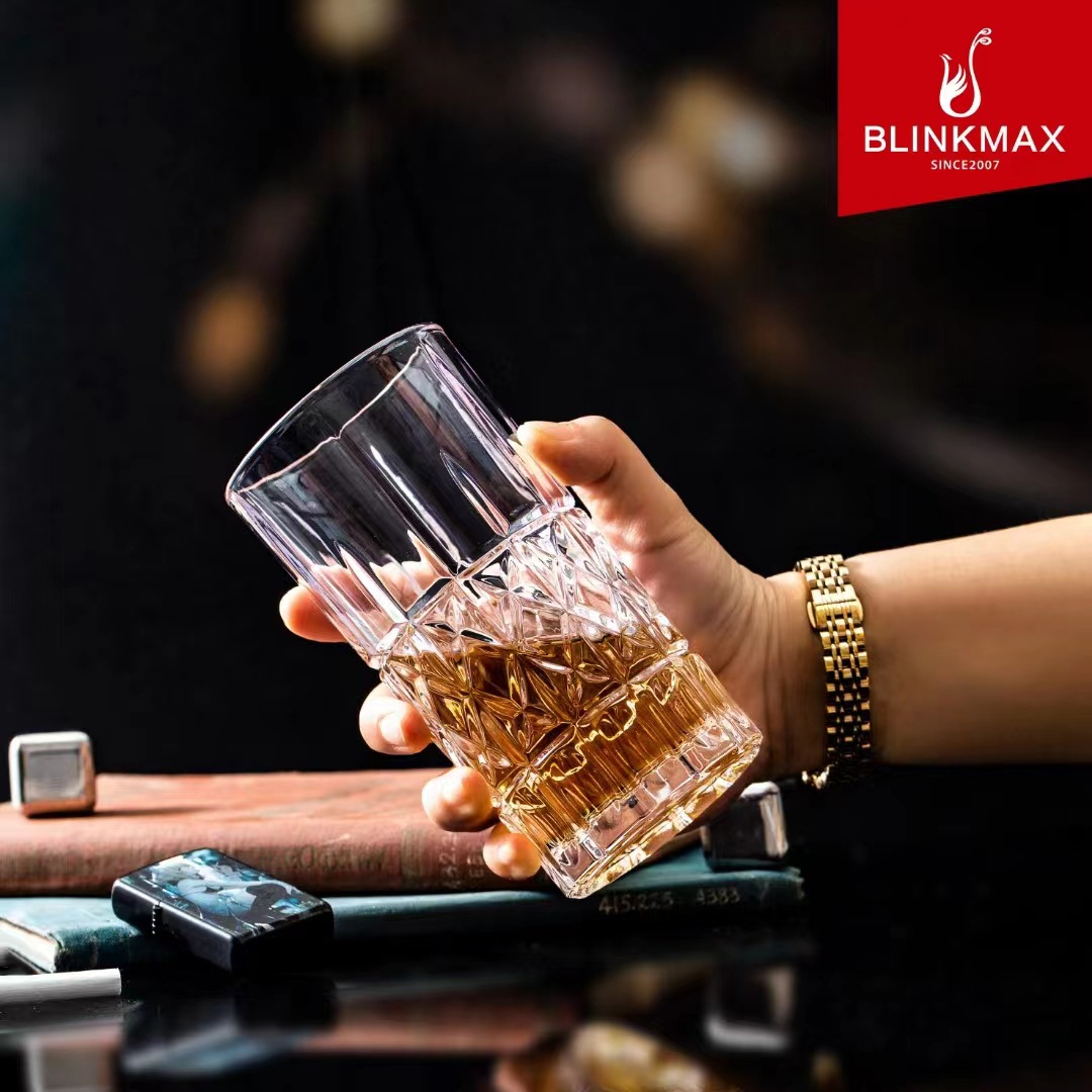 【 Factory Direct Sales 】 Creative whisky glasses, Foreign wine glasses, spirits glasses, beer glasses, glass water glasses, bars and pubs Application Scenario