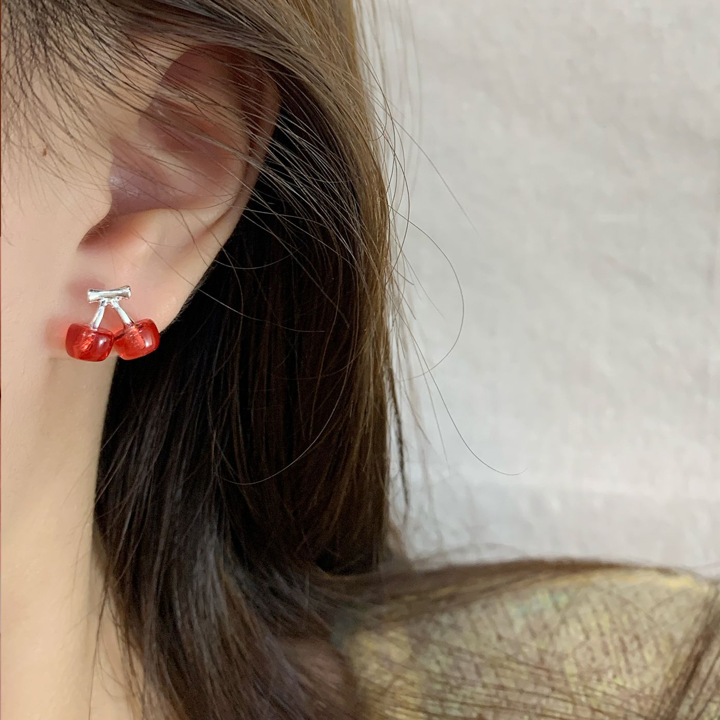 Retro and festive cherry stud earrings, silver needles for women, sweet and Instagram niche design, French red New Year earrings details Picture