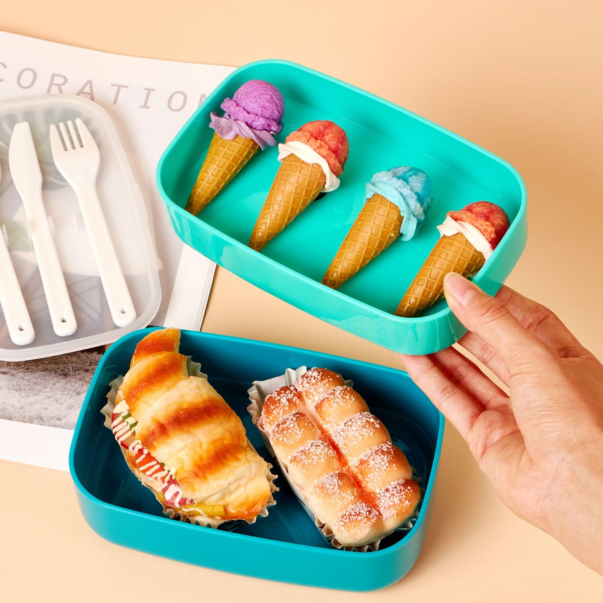 Double-layer bento box, European and American ins light food, children's dessert, bread, lunch box, cross-border student new food full figure