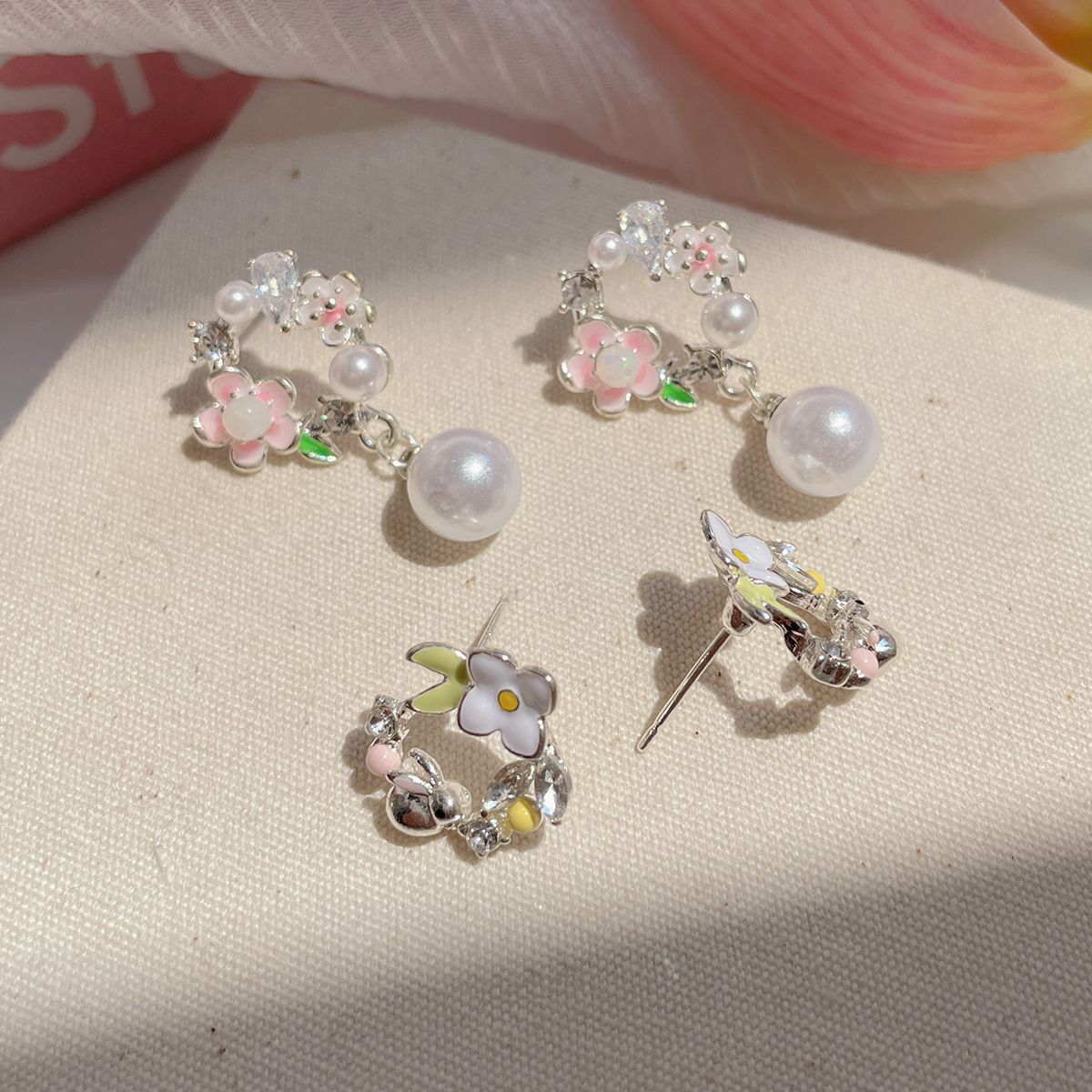 Sweet and fresh oil-dripping cherry blossom earrings, women's silver needle design, cute and cute pearl tassels, gentle and ethereal summer earrings Specification drawing
