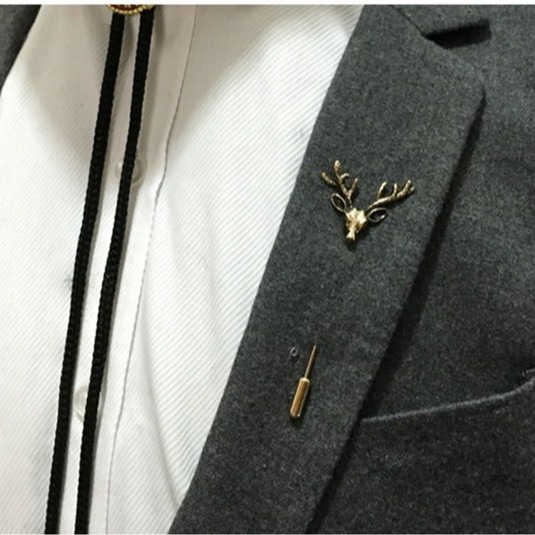 Z104 European and American retro brooch Men's small suit Insert brooch accessory Original retro deer head brooch Specification drawing