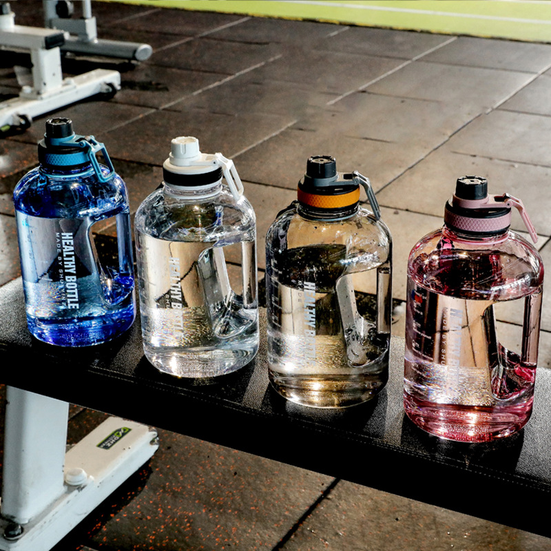 Gradient color large-capacity fashionable fitness sports water bottle, water bottle, straw, portable handle, plastic space cup, cold water cup full figure