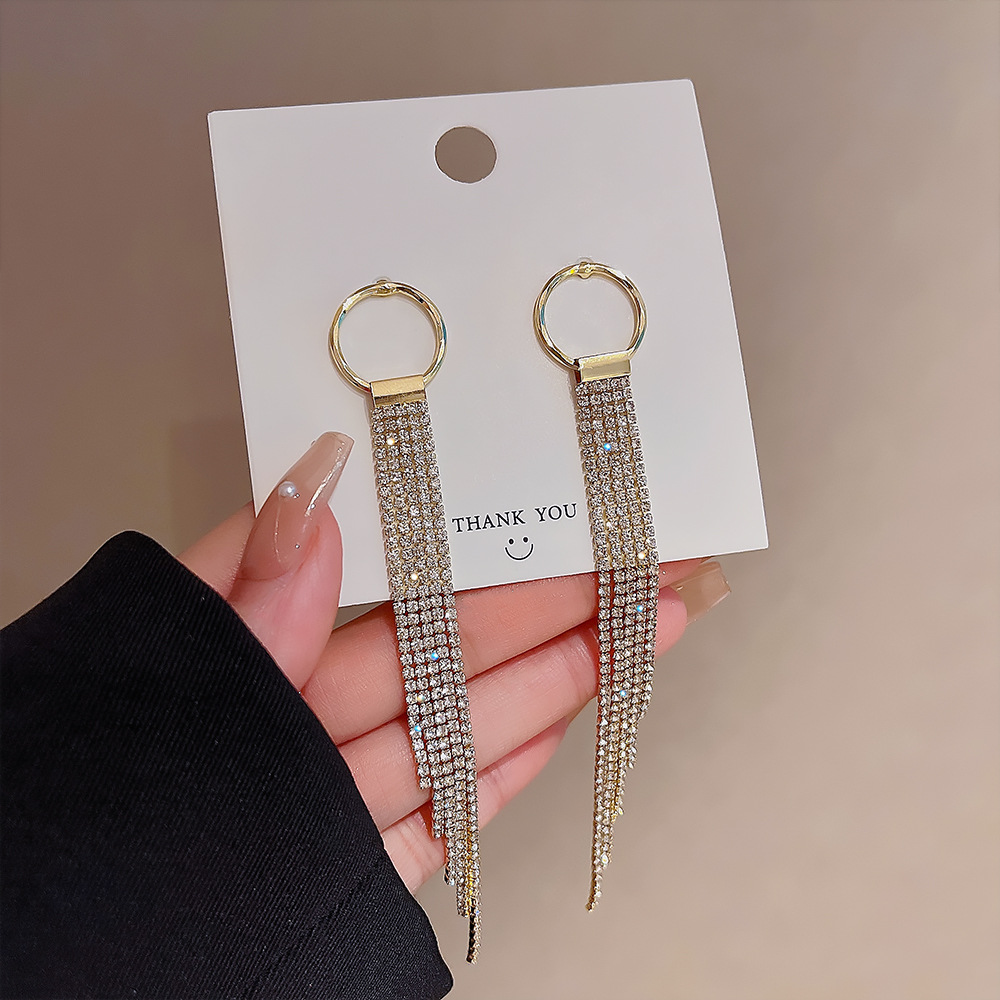 S925 Silver Needle Geometric Super fairy tassel earrings, a light luxury and high-end style, versatile stud earrings, and a unique and exaggerated ear accessory for women Application Scenario