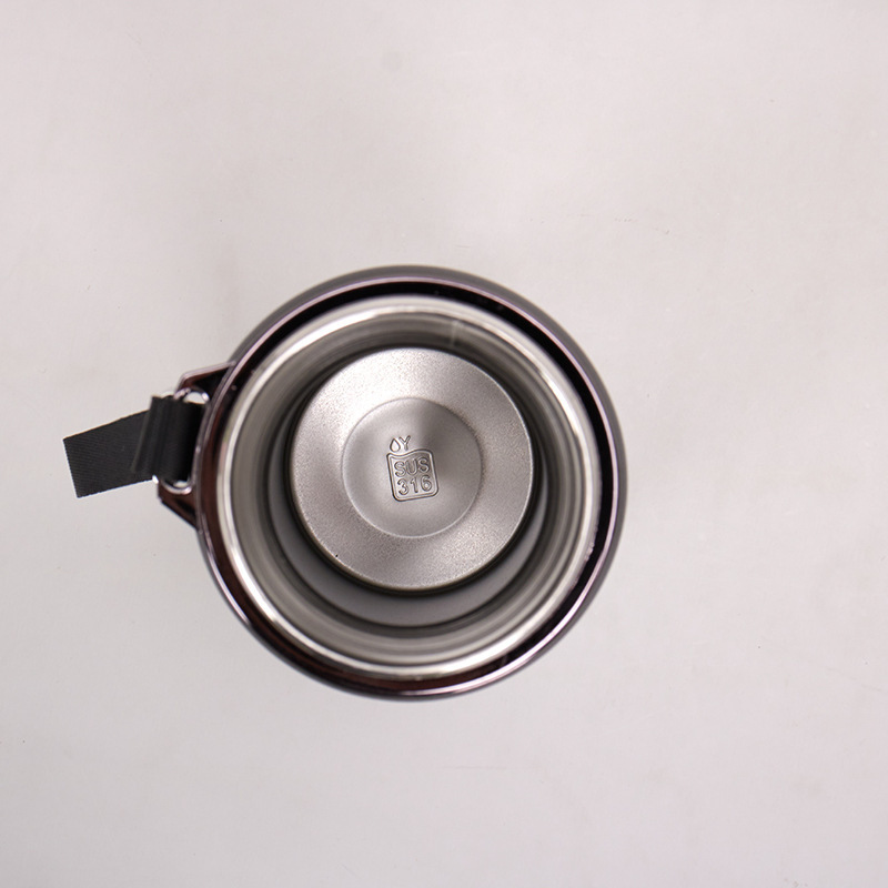 High-appearance-level business insulated cup, 304 stainless steel outdoor travel and mountaineering kettle, large-capacity car water cup, hanging strap kettle Application Scenario